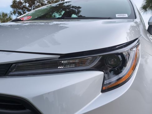 Certified 2024 Toyota Corolla LE FWD image 5