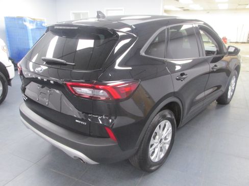 Used 2025 Ford Escape Active AWD/4WD image 5