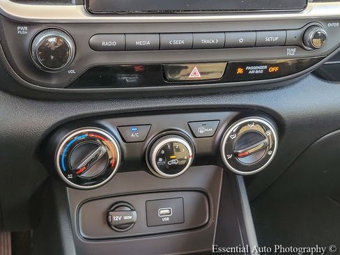 Used 2021 Hyundai Venue SE FWD image 20