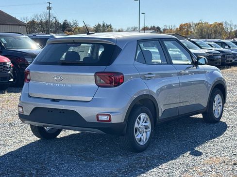 New 2026 Hyundai Venue SE image 12