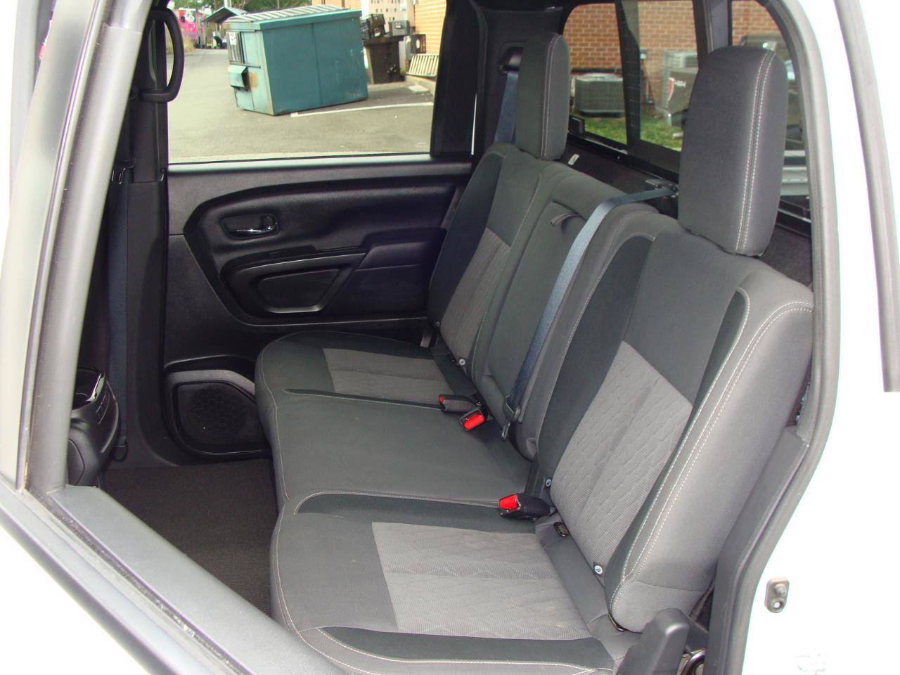 Used 2024 Nissan Titan SV w/ SV Convenience Package AWD/4WD image 8