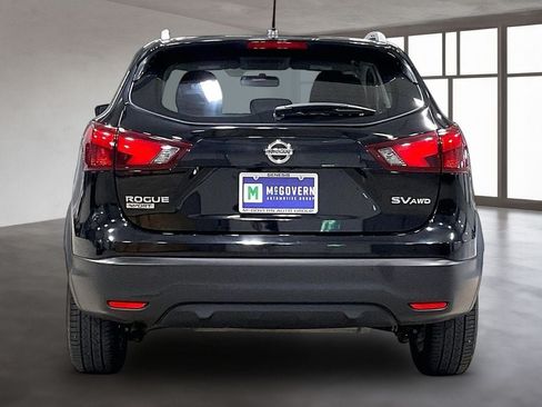 Used 2018 Nissan Rogue Sport SV AWD/4WD image 5