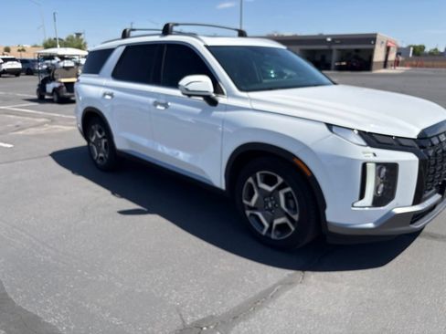 Used 2023 Hyundai Palisade Limited AWD/4WD image 18