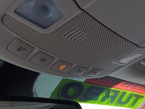 Used 2021 Ford Edge SEL w/ Convenience Package image 23