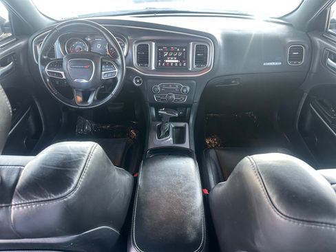 Used 2021 Dodge Charger SXT w/ Leather Interior Group RWD image 11