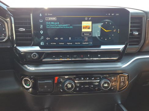 Certified 2023 Chevrolet Silverado 1500 High Country w/ High Country Premium Package AWD/4WD image 21
