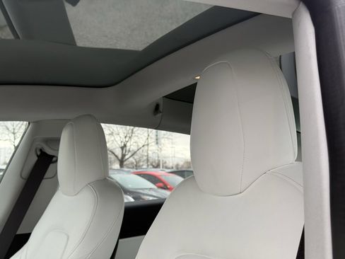 Used 2018 Tesla Model 3 Long Range image 11
