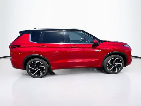 New 2025 Mitsubishi Outlander SEL image 8