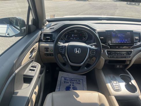 Certified 2023 Honda Ridgeline RTL image 12