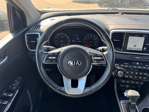 Used 2022 Kia Sportage EX w/ EX Technology Package AWD/4WD image 9