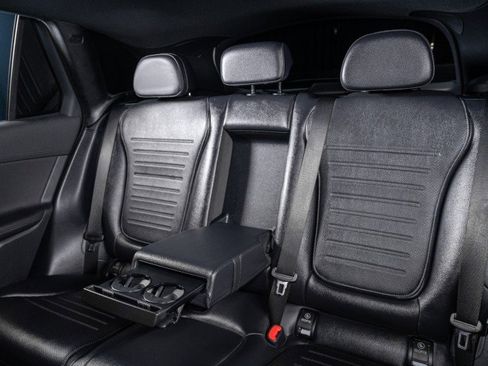 New 2025 Mercedes-Benz GLC 350e 4MATIC image 28