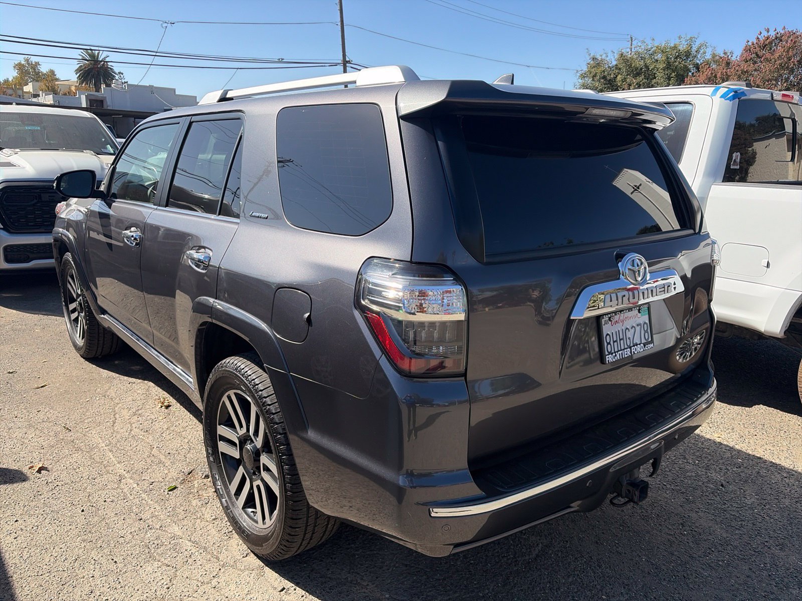 Used 2019 Toyota 4Runner Limited AWD/4WD image 2