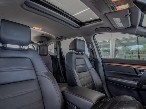 Used 2021 Honda CR-V Touring image 32