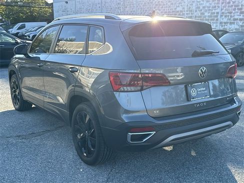 Used 2022 Volkswagen Taos SE image 7
