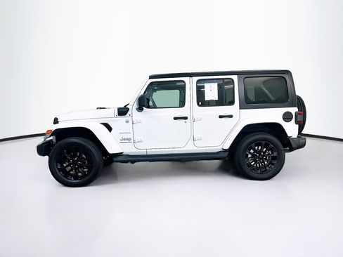 Used 2023 Jeep Wrangler Sahara w/ Cold Weather Group image 4