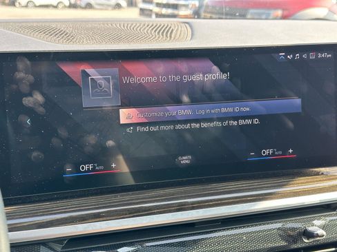 Used 2023 BMW X7 xDrive40i w/ Premium Package image 12