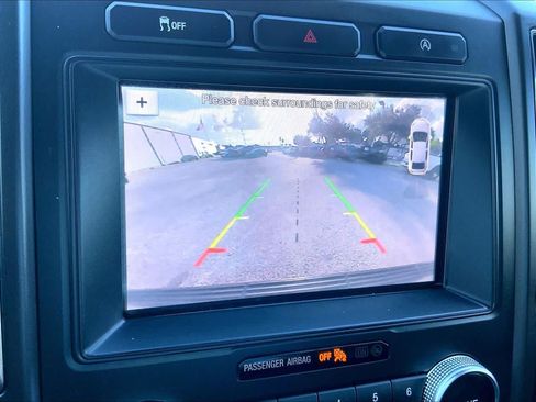 Used 2019 Ford Expedition Limited RWD image 26