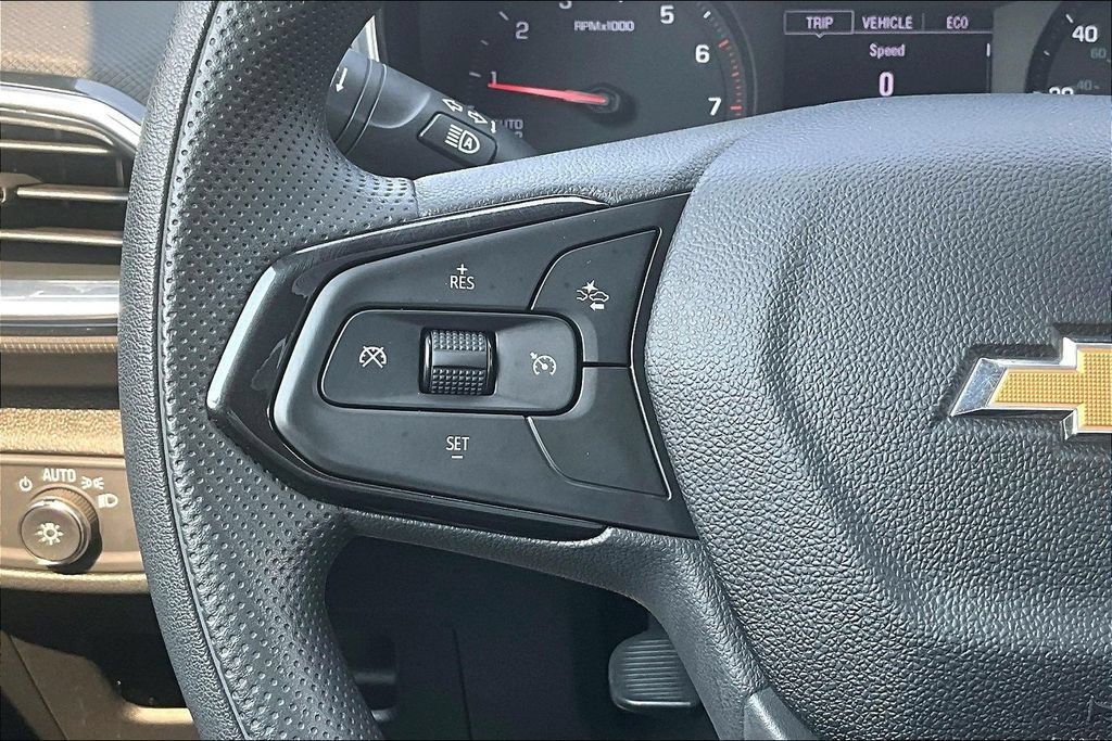 Used 2021 Chevrolet TrailBlazer LT w/ Convenience Package AWD/4WD image 24