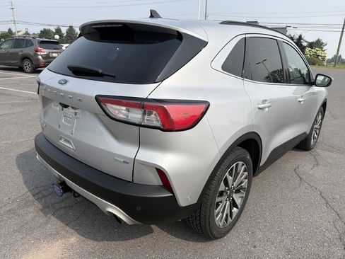 Used 2020 Ford Escape Titanium AWD/4WD image 3