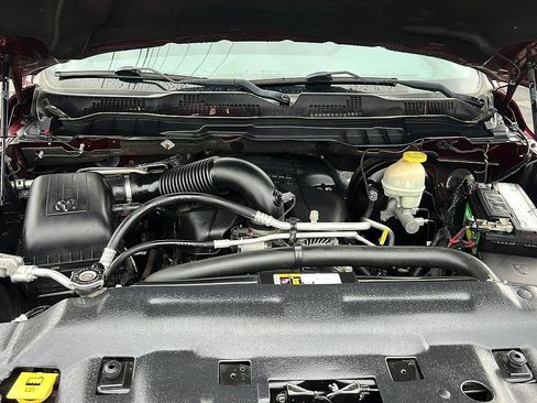 Used 2017 RAM 1500 Express RWD image 9