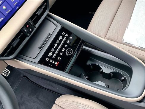 New 2025 Porsche Macan 4S Electric image 17