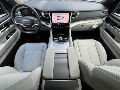 New 2026 Jeep Grand Wagoneer Limited AWD/4WD image 14