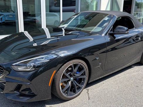 Used 2024 BMW Z4 M40i w/ Premium Package RWD image 5
