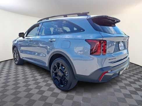 Used 2025 Kia Sorento SX Prestige AWD/4WD image 4