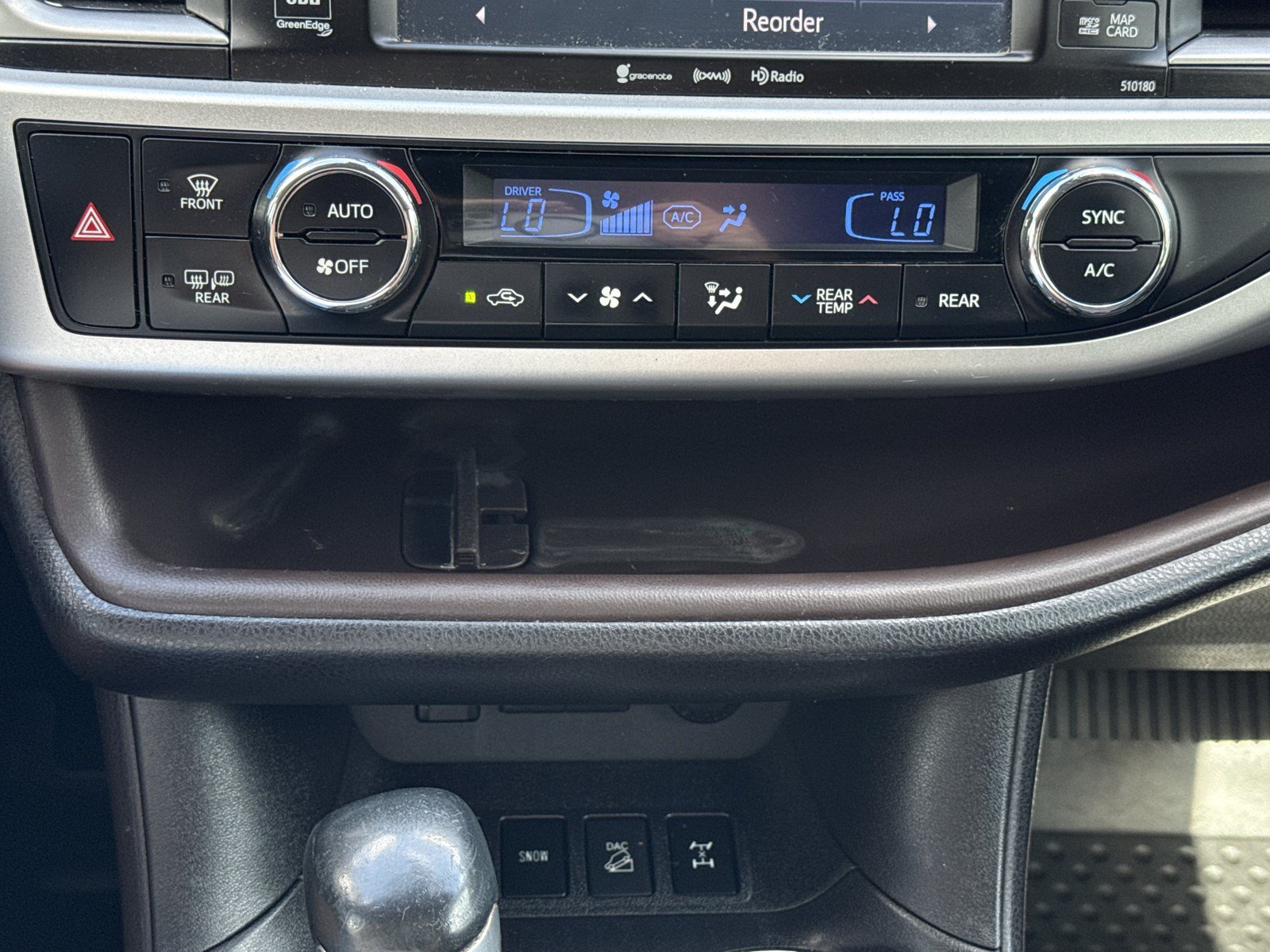 Used 2018 Toyota Highlander Limited Platinum AWD/4WD image 32
