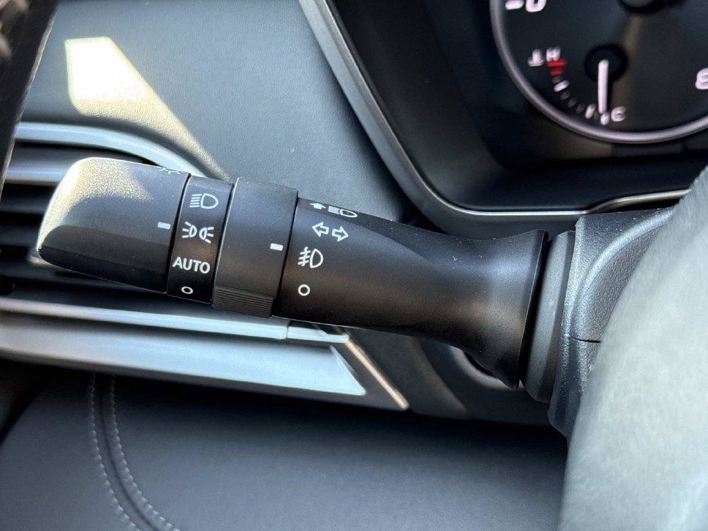 Used 2024 Subaru Legacy Limited AWD/4WD image 12