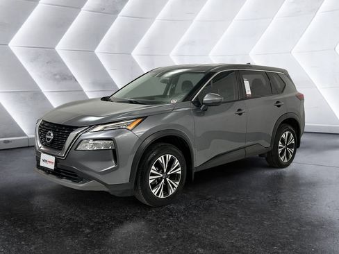 Used 2022 Nissan Rogue SV FWD image 3
