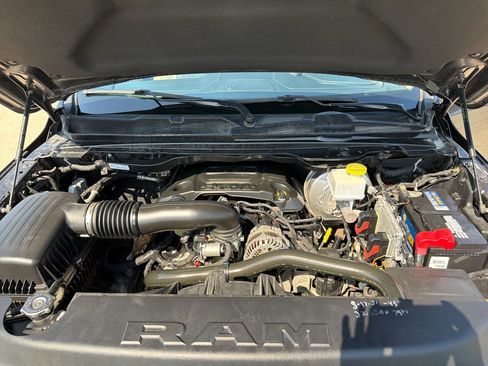 Used 2019 RAM 1500 Limited image 32