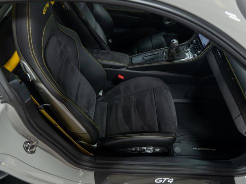 Used 2020 Porsche 718 Cayman GT4 image 68