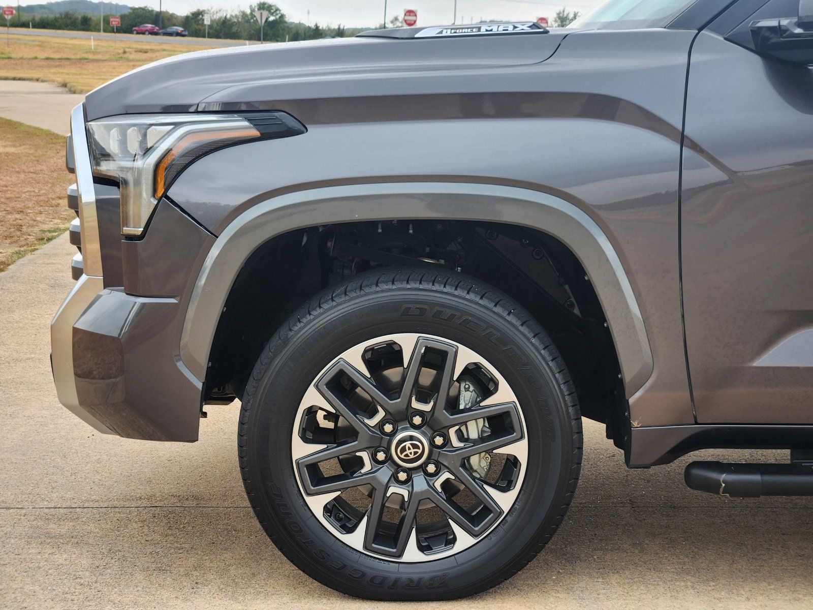 Used 2022 Toyota Tundra Limited AWD/4WD image 13