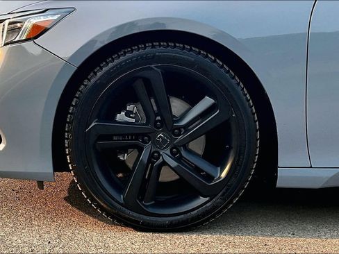 Used 2021 Honda Accord Sport Special Edition image 12