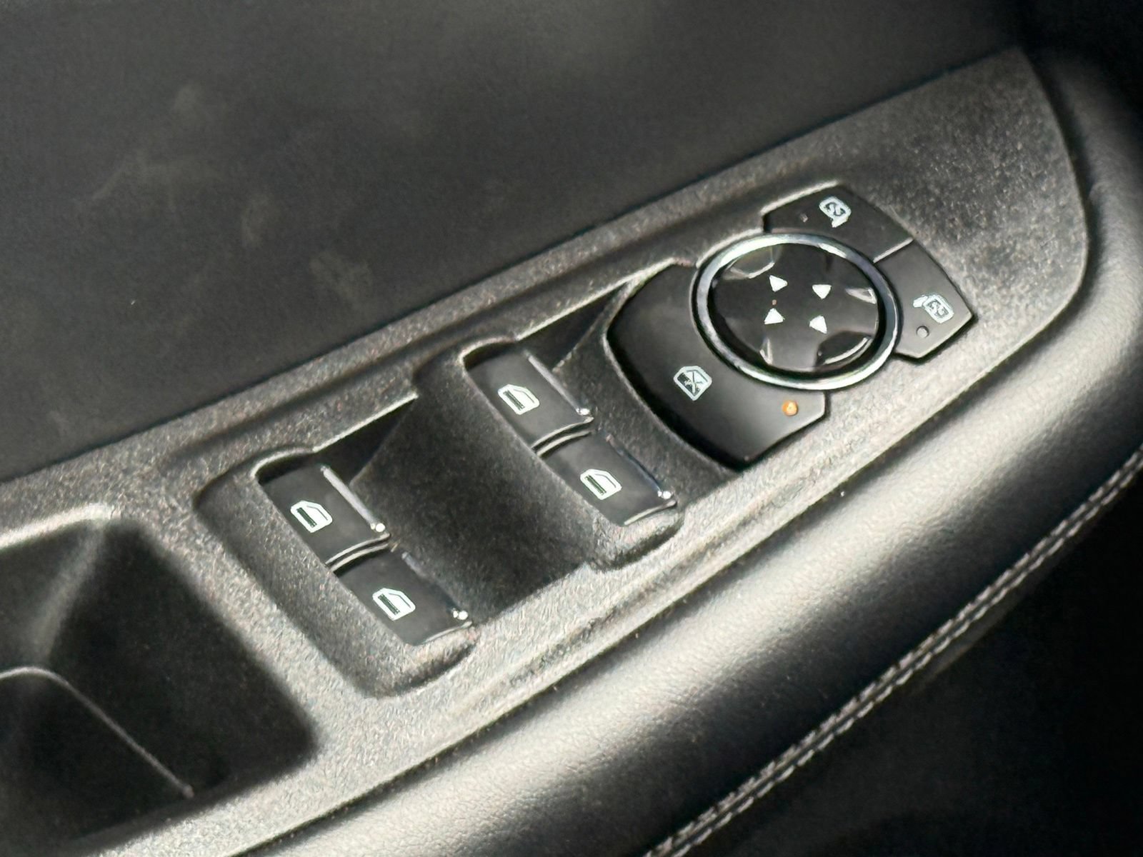 Used 2024 Ford Edge SE AWD/4WD image 34