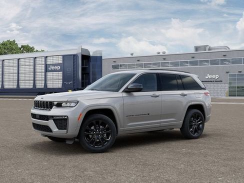 New 2026 Jeep Grand Cherokee Limited AWD/4WD image 2