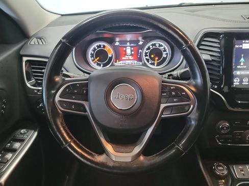 Used 2020 Jeep Cherokee Limited AWD/4WD image 17