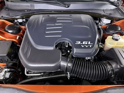 Used 2021 Chrysler 300 Touring RWD image 31