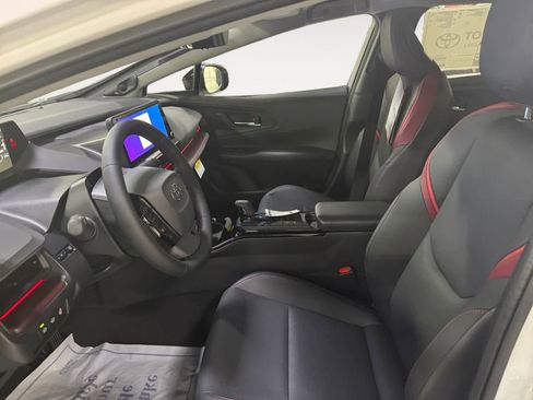 New 2026 Toyota Prius Plug-In Hybrid image 9