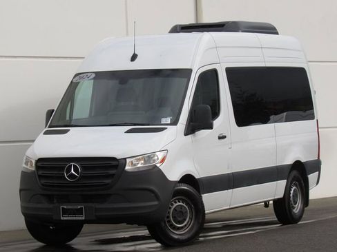 Used 2024 Mercedes-Benz Sprinter 2500 image 1