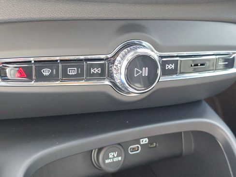 Certified 2023 Volvo C40 P8 Recharge Plus w/ Climate Package AWD/4WD image 29