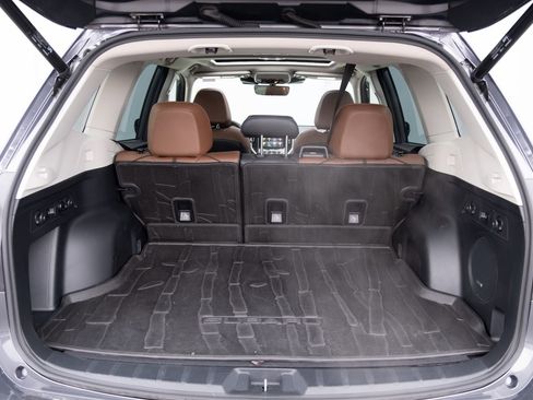 Used 2022 Subaru Forester Touring w/ Popular Package #3 image 28