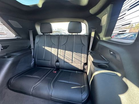 Used 2026 Cadillac Vistiq Sport w/ LPO, Floor Liner Package image 28