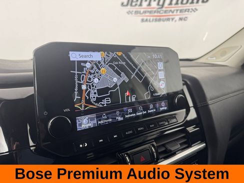 Used 2025 Nissan Pathfinder Platinum image 20