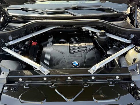 Used 2020 BMW X5 xDrive40i w/ M Sport Package AWD/4WD image 24