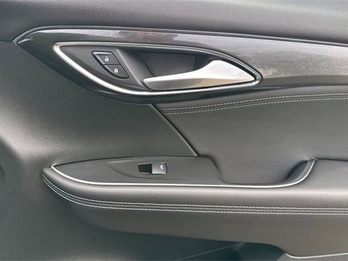 Used 2024 Buick Envision Preferred image 21