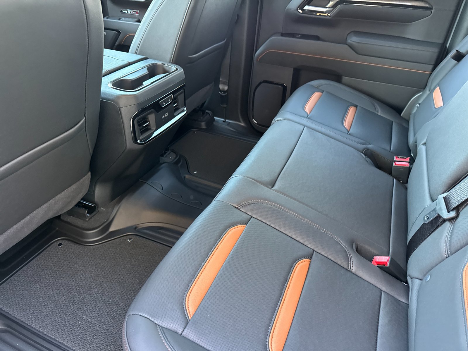 New 2026 GMC Sierra 1500 AT4 w/ AT4 Premium Package AWD/4WD image 12