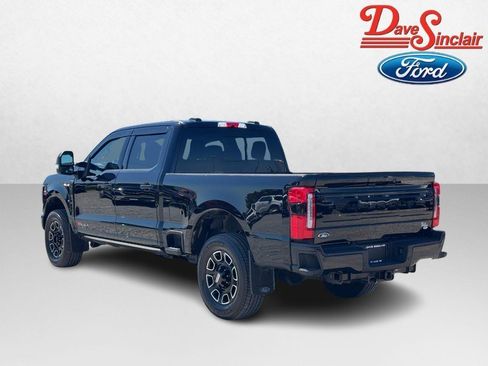 Used 2025 Ford F350 Platinum AWD/4WD image 9