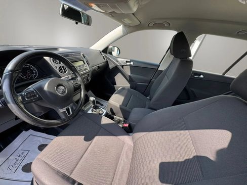 Used 2014 Volkswagen Tiguan S FWD image 12